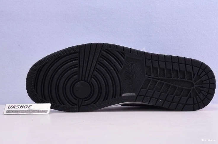 Facetasm CU2802-100  Fearless Jordan 1 Mid 0327